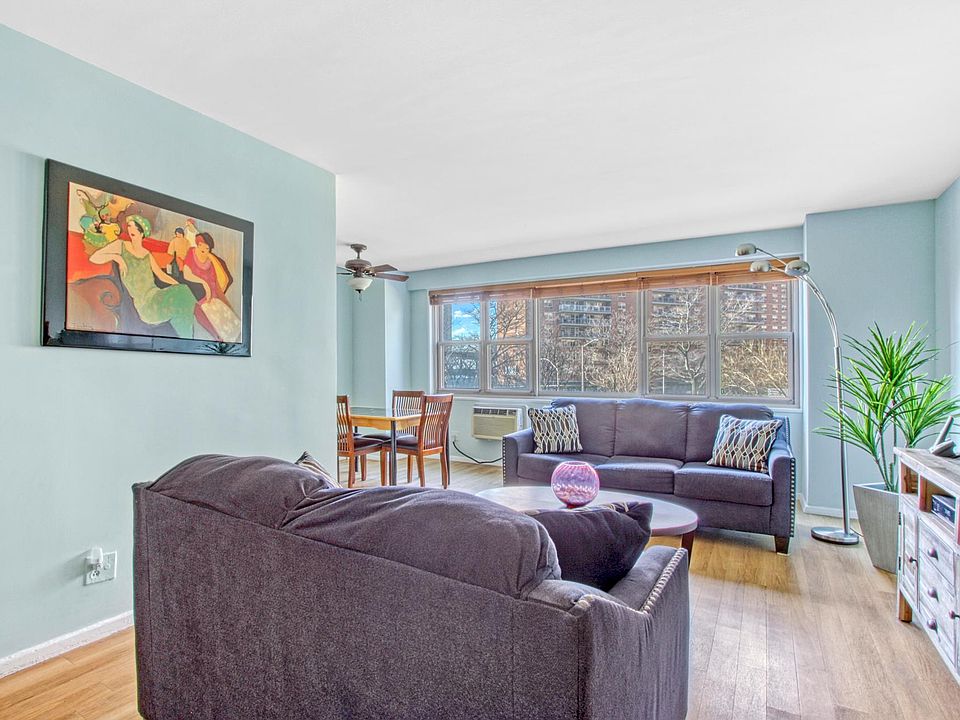1st image of 2925 W 5th St APT 2D