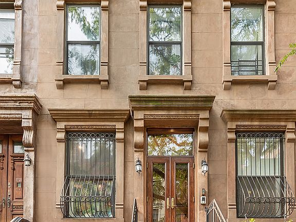 3rd image of 236 W 132nd St #2