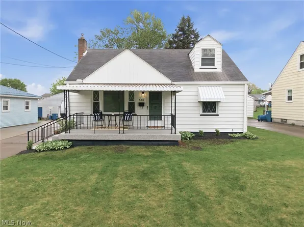 518 Spring St, Struthers, OH 44471