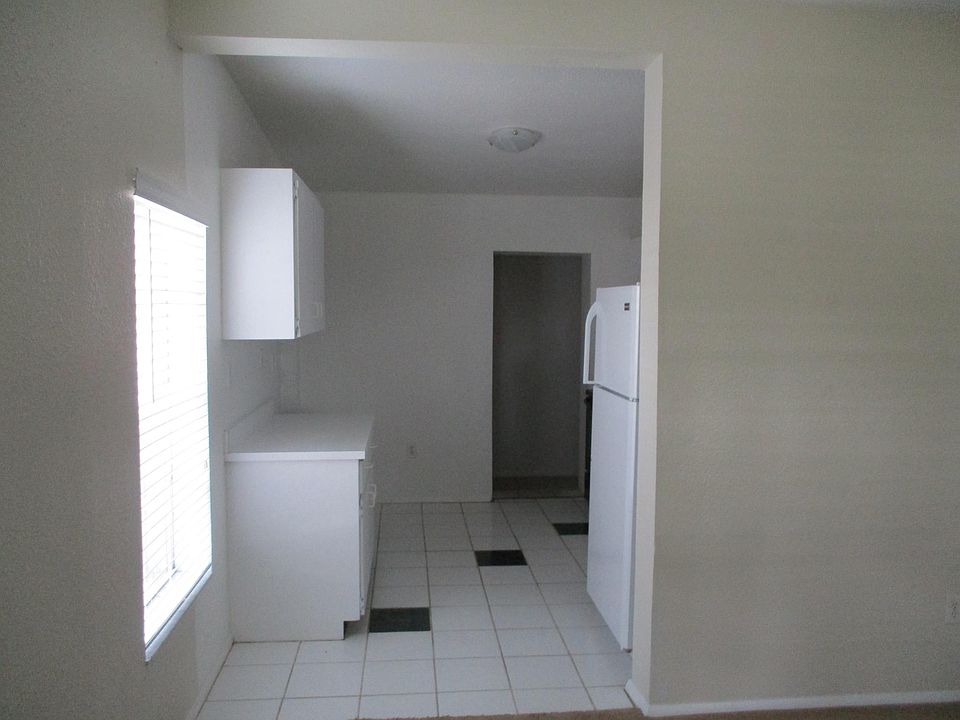 1st image of 840 Symonds Ave