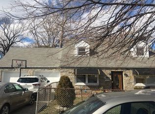 107 Willow Ave, Hempstead, NY