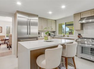6330 Riviera Cir, Long Beach, CA 90815