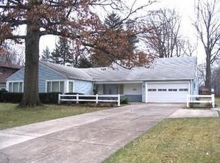 4641 W 210th St, Fairview Park, OH 44126