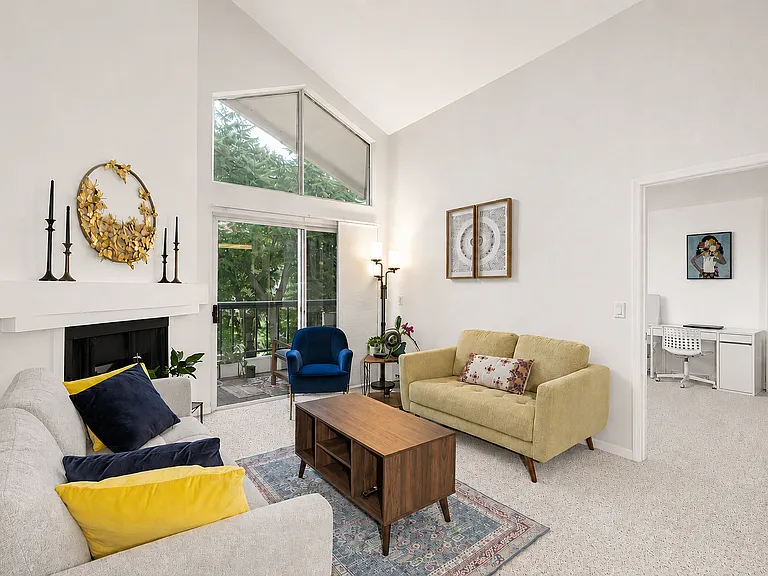 21550 Burbank Blvd #302 — Photo 1
