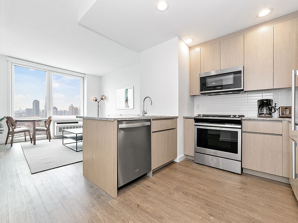 1st image of 22-44 Jackson Ave #2209