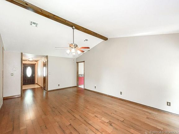 5th image of 1024 N Miller Dr