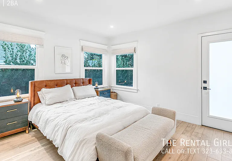 1154 N Alexandria Ave — Photo 20