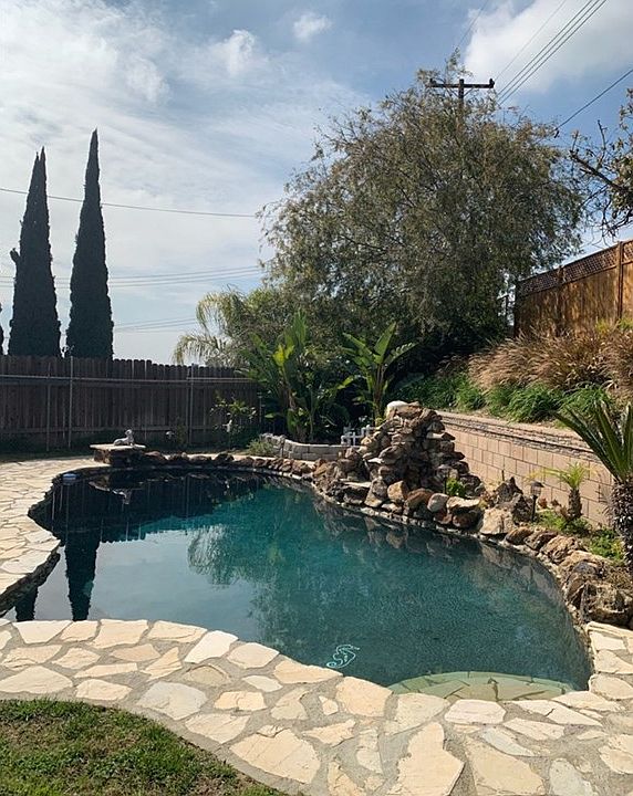 2nd image of 1953 Fern Hollow Dr
