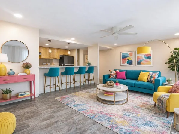 98-360 Koauka Loop APT 243, Aiea, HI 96701