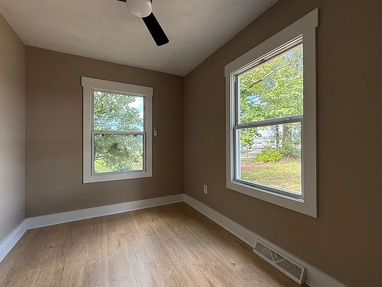 317 W Main St — Photo 11