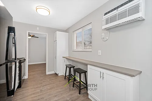 2216 Lawn Ave Photo 1