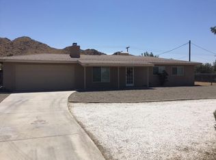 15985 Wintun Rd, Apple Valley, CA 92307