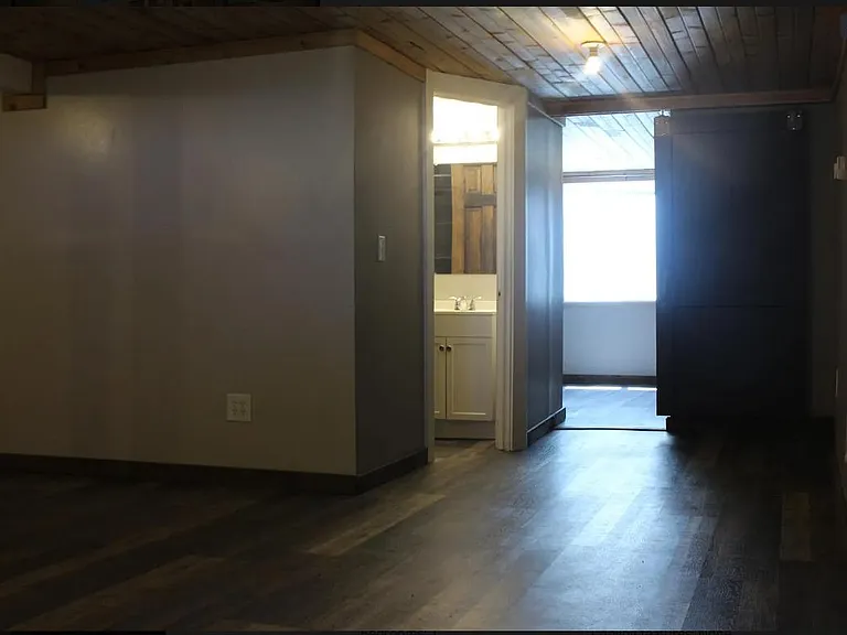 6020 N Ruby St #C — Photo 5