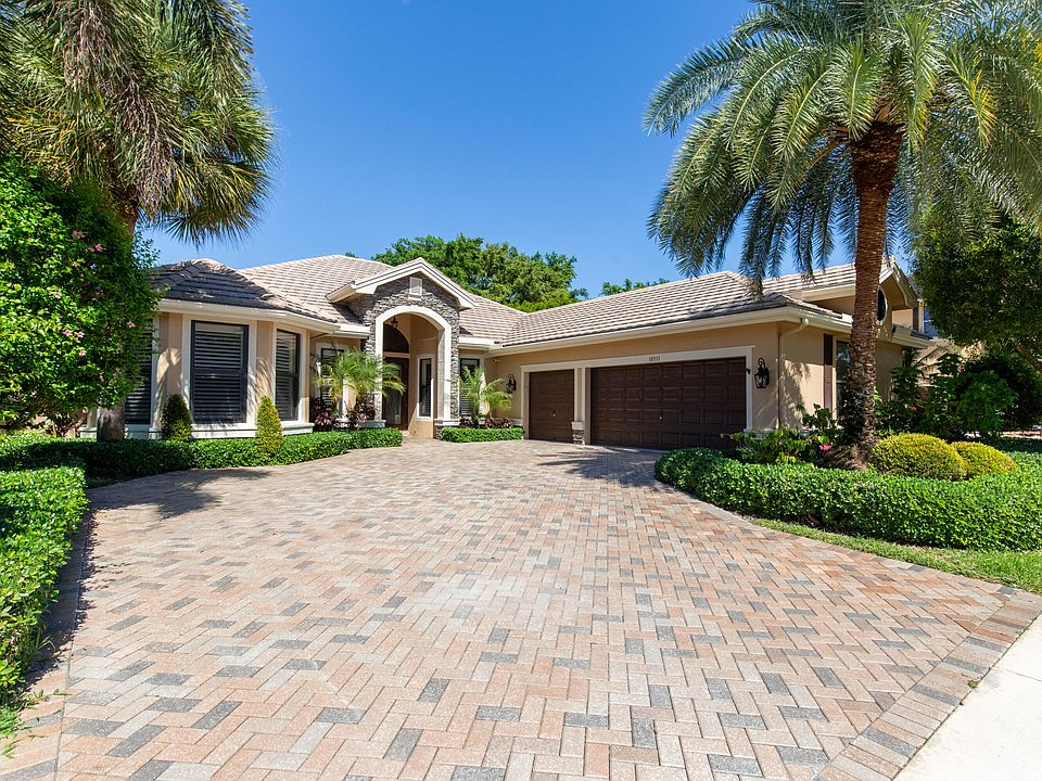 1st image of 10333 Trianon Place