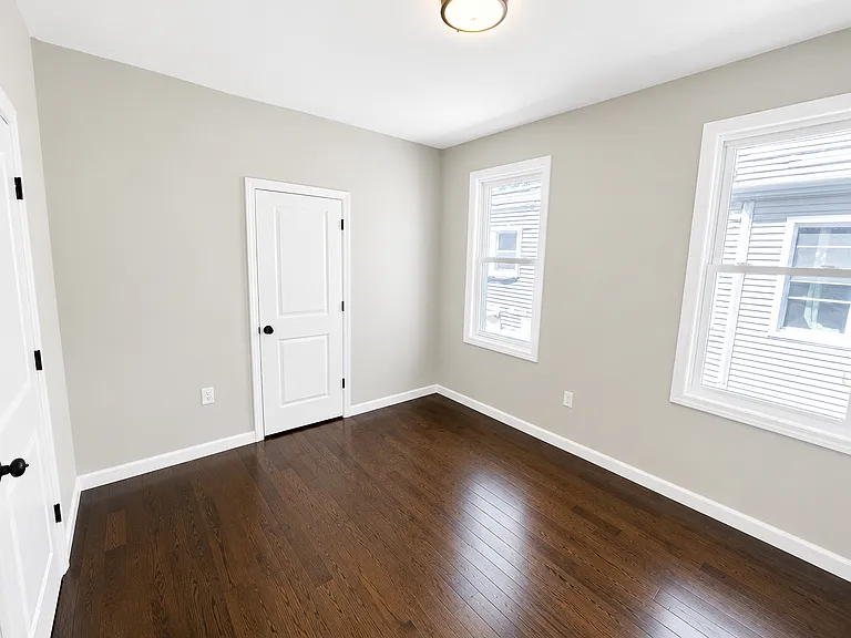 21 Chelsea Ave — Photo 23