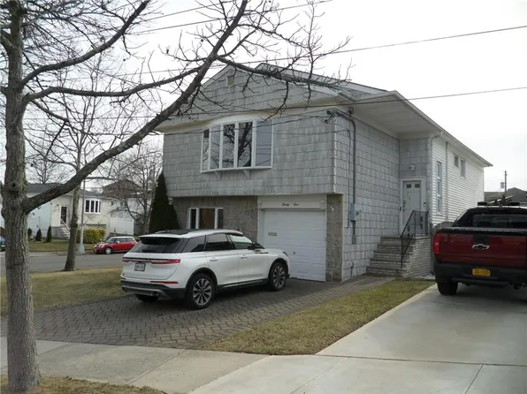 24 Gillard Ave, Staten Island, NY 10312