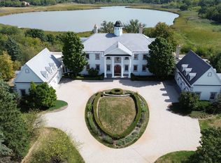 344 Old Sutton Rd, Barrington, IL 60010