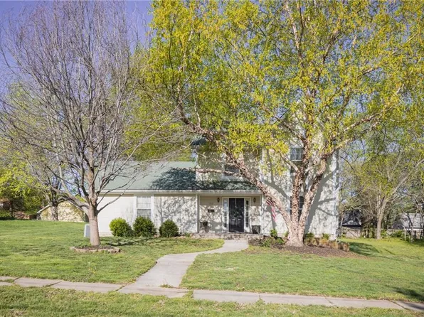 1312 N Lynn St, Independence, MO 64050