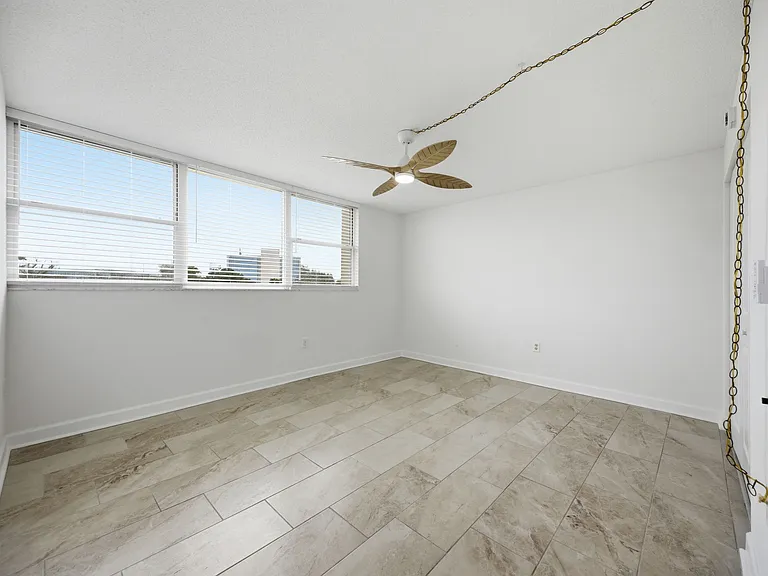 7465 Bay Island Dr S #112 — Photo 8