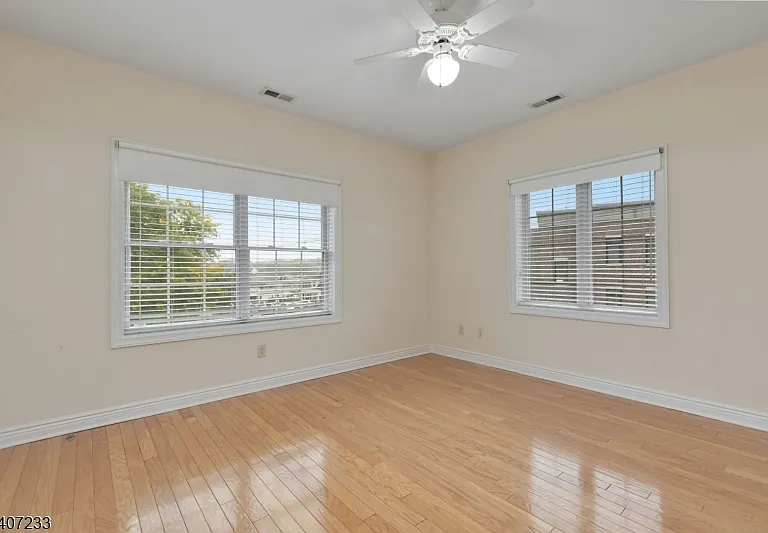 453A Springfield Ave — Photo 15