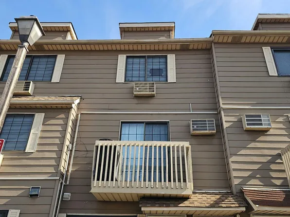 132A Lamped Loop #86, Staten Island, NY 10314