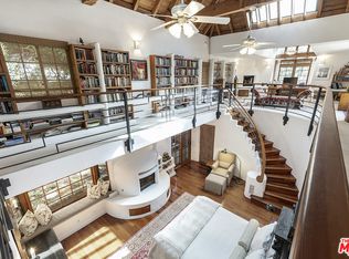 9661 Yoakum Dr, Beverly Hills, CA 90210