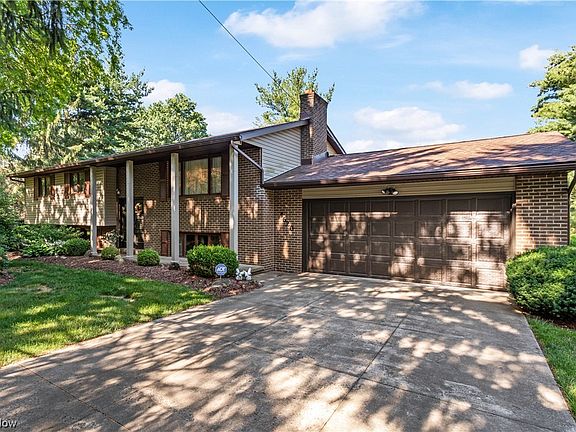 3rd image of 4620 La Burnum Dr