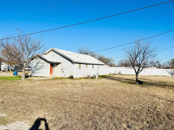 814 N Panther St, Breckenridge, TX 76424