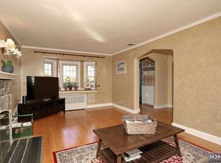 201 Walthery Ave, Ridgewood, NJ 07450