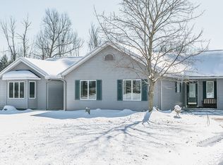 3623 Brauer Rd, Oxford, MI 48371