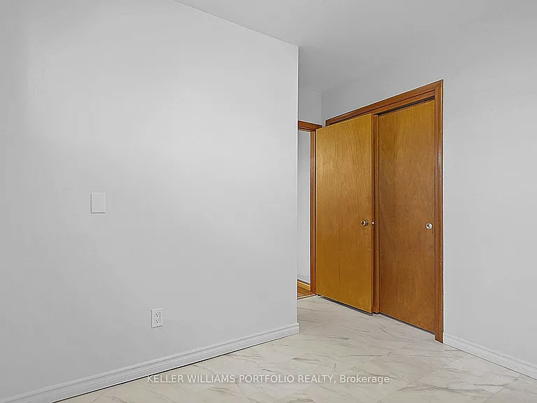 68 Athabasca St — Photo 23