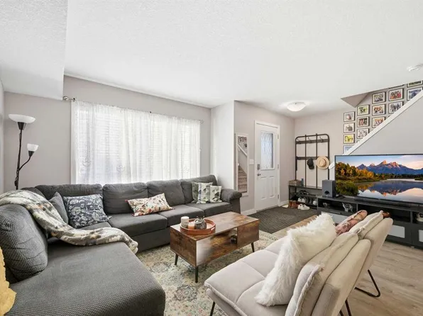 250 W Sage Valley Rd NW #903, Calgary, AB T3R 0R6