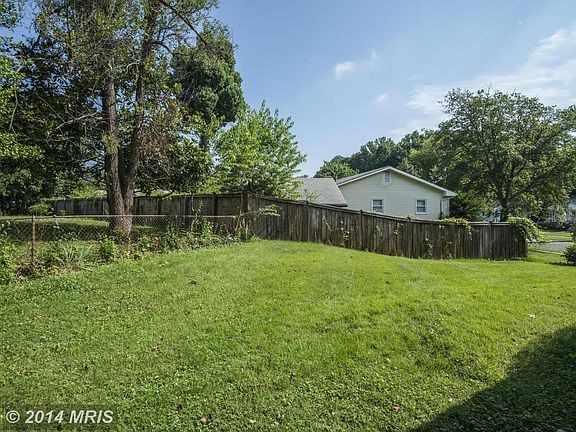 3rd image of 4411 W Frankfort Dr