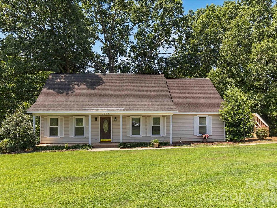 1st image of 3005 Weddington Rd
