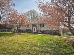 6003 Oakridge Dr, Lexington, NC 27295