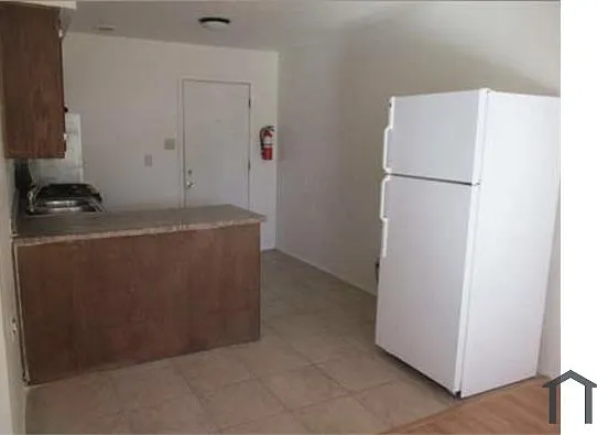 423 Dallas St SE #A — Photo 5