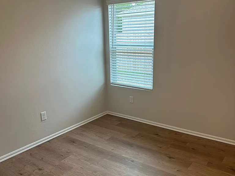 4200 Olivia St — Photo 17