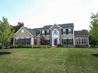 7947 Shire Ln, Victor, NY 14564