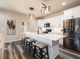 804 Compass Loop, Bismarck, ND 58504