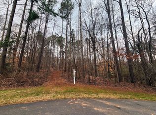 2425 Parkway Dr #101-103, Raleigh, NC 27603