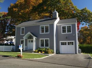 12 Fitch Ave, Darien, CT 06820