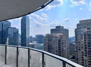 11 Wellesley St W #2408, Toronto, ON M4Y 0G4