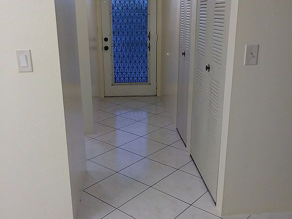 4th image of 7980 NW 50th St APT 205