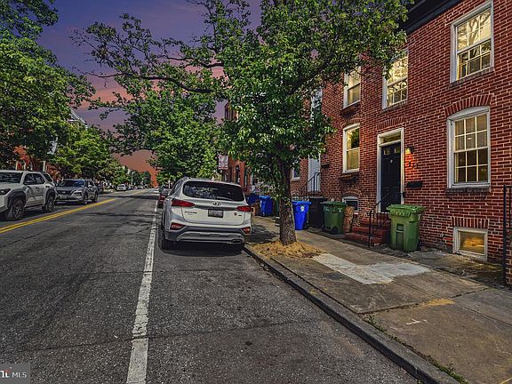 3rd image of 111 E Fort Ave