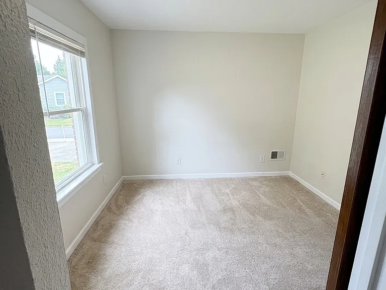 4230 Berwick Ave — Photo 7
