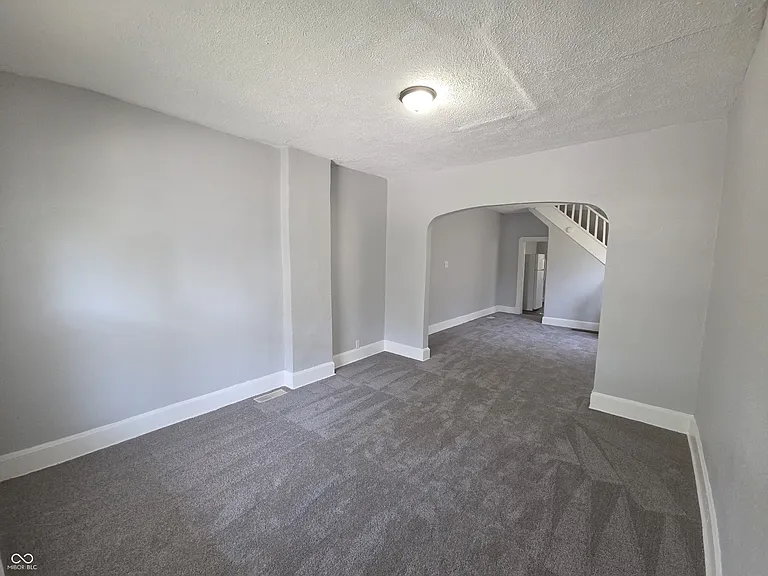 516 W 28th St — Photo 3