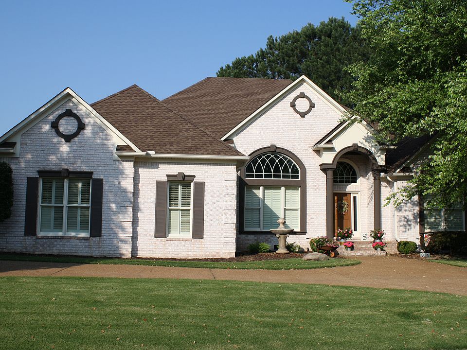 Welcome Home -Circle Drive