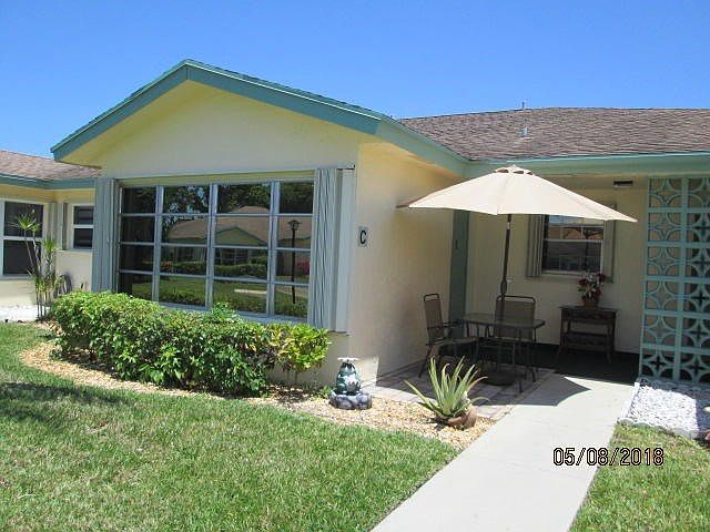 front entry w small patio area