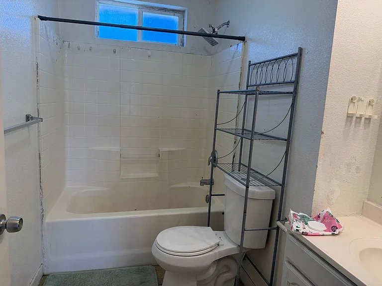 1122 N Thesta St — Photo 10