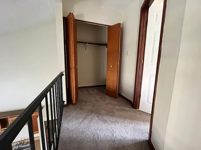 413 Country Club Dr — Photo 10